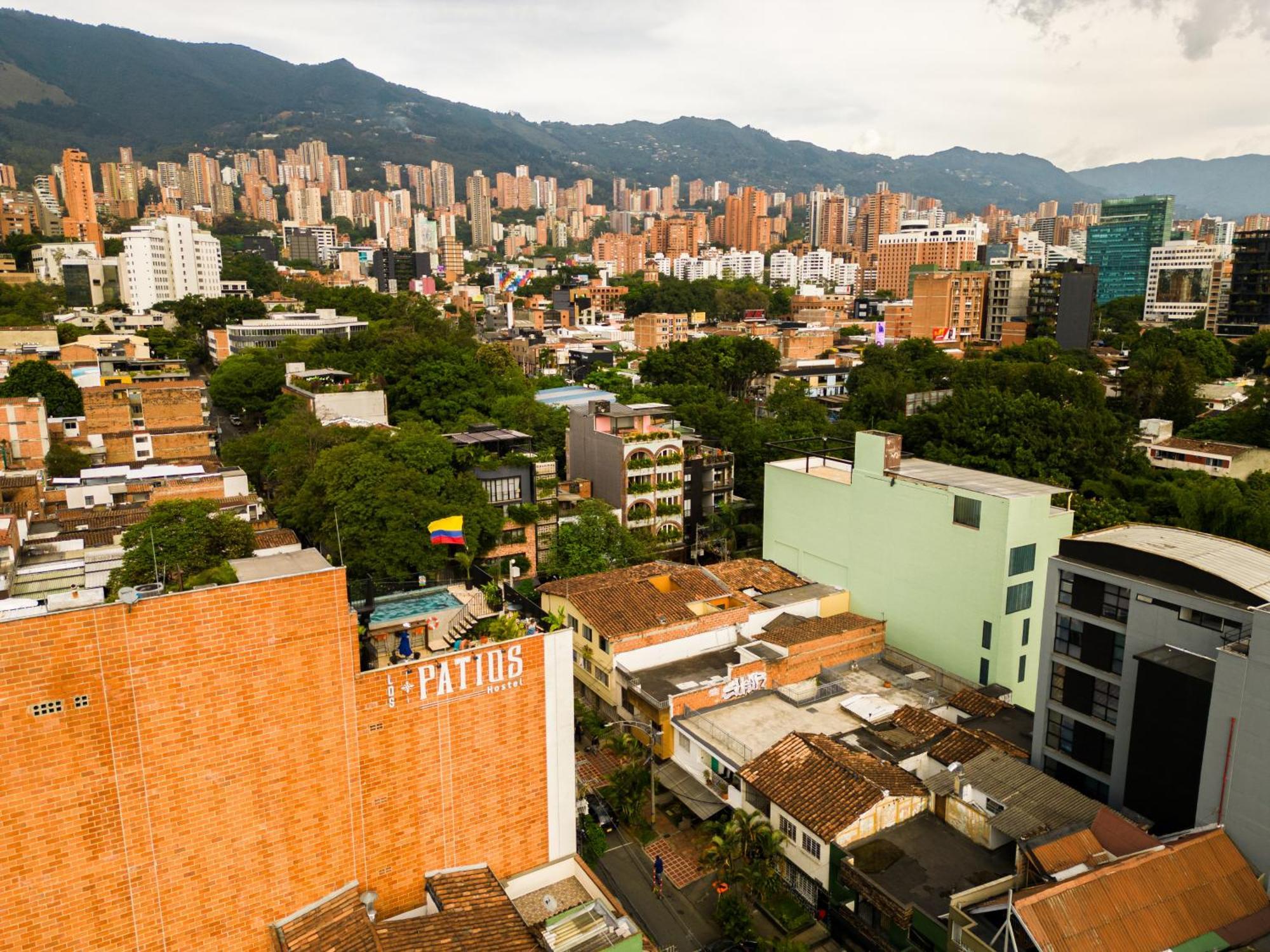 Los Patios Hostel Medellin Luaran gambar